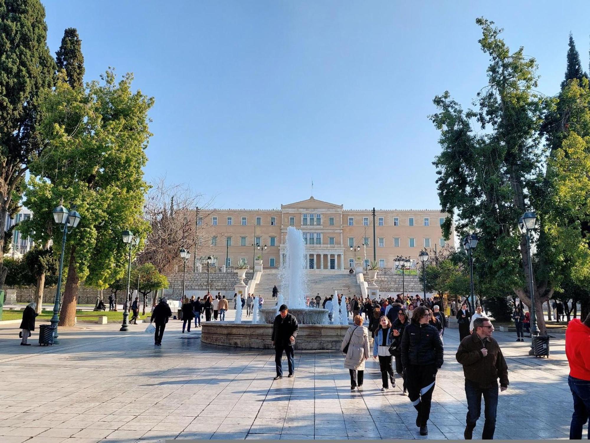 Elegant Apartment In Syntagma Square Atenas Exterior foto